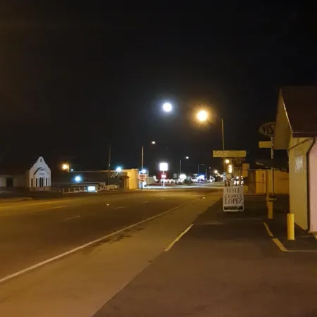 Americana Motel