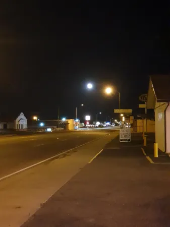 Americana Motel Отели в г. Квэй