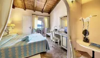 Colonna Hotel du Golf فنادق في Porto Rotondo