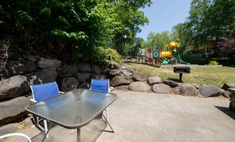 Depe Dene Lakeside Resort