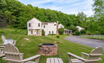 Inn at Silver Maple Farm