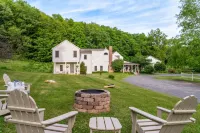 Inn at Silver Maple Farm - parking