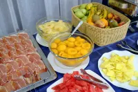 Apartamentos San Pedro - Breakfast