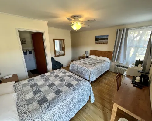 Carolina Country Inn Hotels in Yancey County