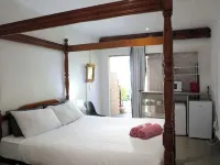 Golden Lantern Guest Lodge Hotels in Warmbad