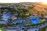 Ugurlu Termal Tatil Köyü Hotel di Durantas Mahallesi