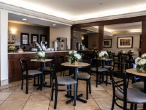 Hatfield Inn Hotels in Grayson County