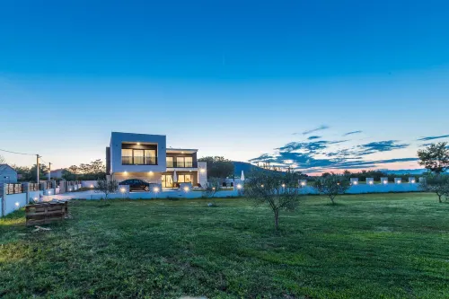 Villa F&A ZadarVillas - วิลล่า