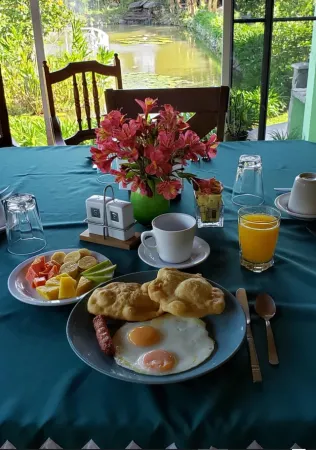 El Oasis Hotel y Restaurante