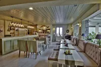 Boutique Hotel Skamnos Arachova Hotels in Eptalofos