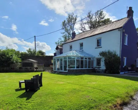 Hideaway Escapes B&B Hotels in Narberth