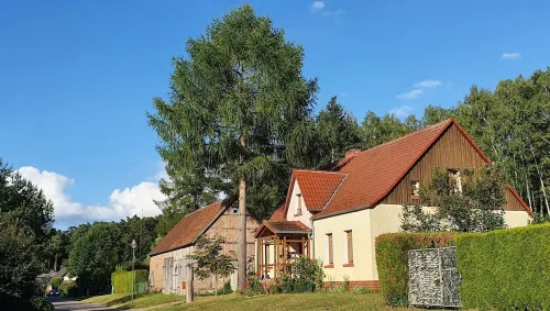 Gabled Apartment in the Großmenow Forester's Lodge