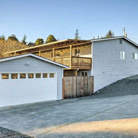 Fire Pit and Bay Views North Bend Home!