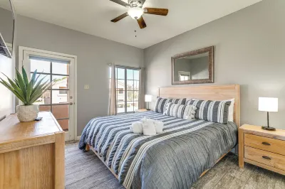 Lake Havasu City Condo - Walk to Rotary Park!
