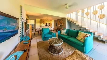 Manta Cove by Horizon Holidays Отели рядом с достопримечательностью «Касела Уорлд оф Адвенчерс»