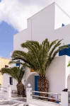 Ikaros - ที่มีที่จอดรถ