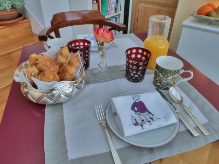 Clos Monicord Отели в г. Ларюскад