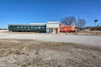 Unique Joplin Gem Converted Train Car Studio - 3-Sterne