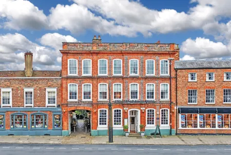 The Spread Eagle Hotel Отели в г. Динтон-вит-Форд энд Аптон