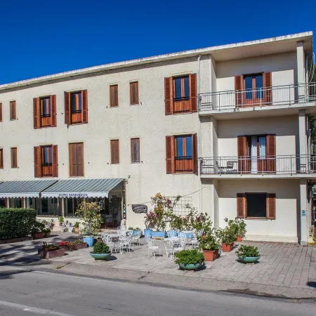 Hotel Sandalyon Отели в г. Сан-Теодоро