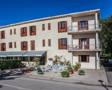 Hotel Sandalyon Hotels in San Teodoro