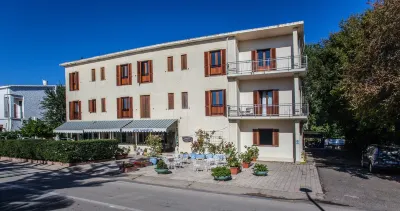 Hotel Sandalyon Hotels near Spiaggia Grande Baia