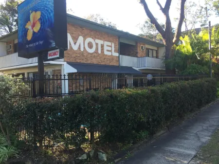 Port Stephens Motel Отели рядом с достопримечательностью «Dutchmans Beach Reserve»