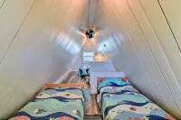 A-Frame Home w/ Deck - 2 Blocks to Surfside Beach! - balcony