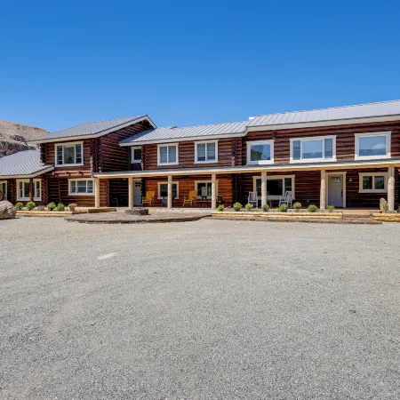 Remote Idaho Mountain Lodge w/ River Access!