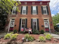 "Madison Manor II" by the River: Hot Tub, Patio, FirePit, Grill