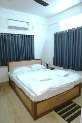 Aashhiana Guest House Entire 2BHK Service Apartments, Kolkata Hotels near Jagannath Temple