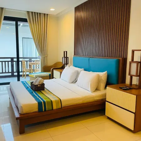 Puerto Del Sol Beach Resort and Hotel Club