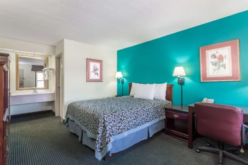 Days Inn by Wyndham Marianna Hotels in Marianna