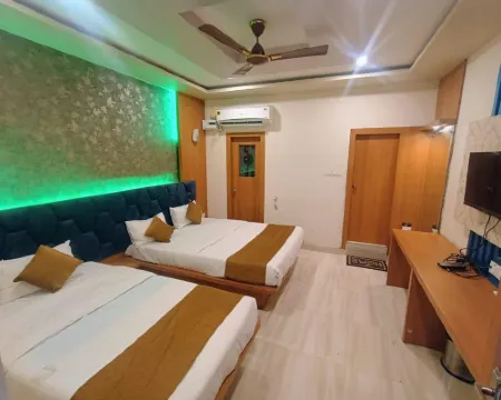 Hotel Praj Paradise Hotels in Ganjam