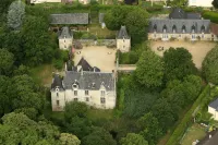chambre d'hôtes 53 "Manoir de Rouessé" Hôtels à : Laval