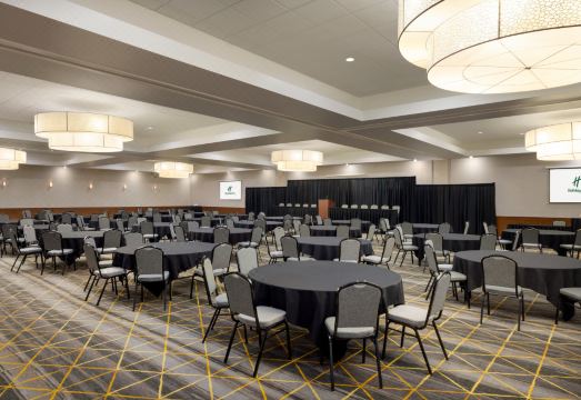 Holiday Inn Louisville East - Hurstbourne Over view