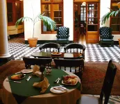 Durban Manor Hotel & Conference Centre فنادق في دوربان