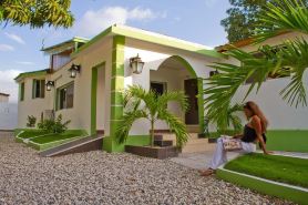 La Maison Hotel