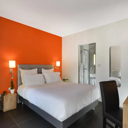 Hotel Douglas Отели рядом с достопримечательностью «IESEG School of Management»