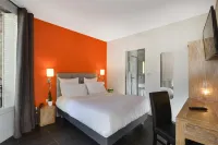 Hotel Douglas Hotel a Puteaux