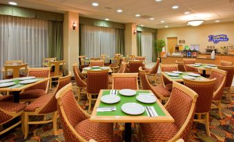 Holiday Inn Express Saltillo Zona Aeropuerto