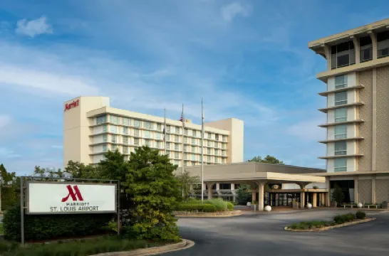 Marriott St. Louis Airport Отели рядом с достопримечательностью «Парк Бисселл Хилс»