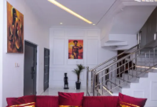 3Bedrooms Duplex Sleeps 6- Garden Chef Option