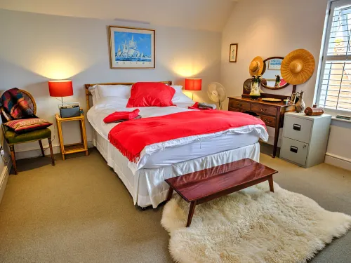 Kings Wharf 번햄 호텔