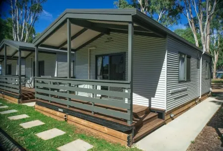 Ingenia Holidays Murray Bend Отели в г. Кобрам