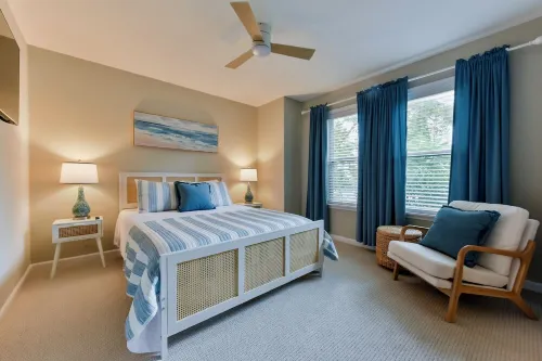 Sunset Seaker! Soundfront condo with Pool and great views!