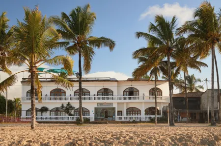 Hotel Albemarle Отели в г. Исабела