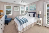 Sullivan's Island 5 Bdrms/4 Baths