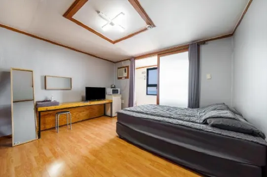 Yangyang Road 3521 Pension