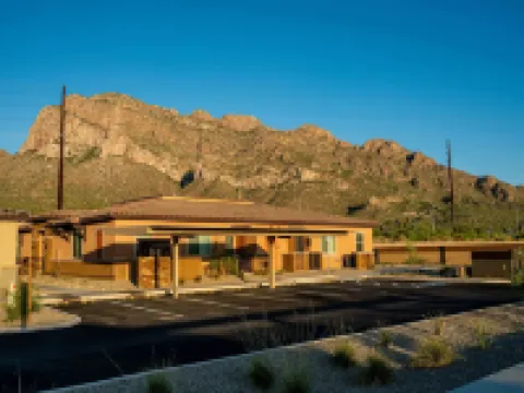 Landing Apartments Oro Valley Hotels in Oro Valley